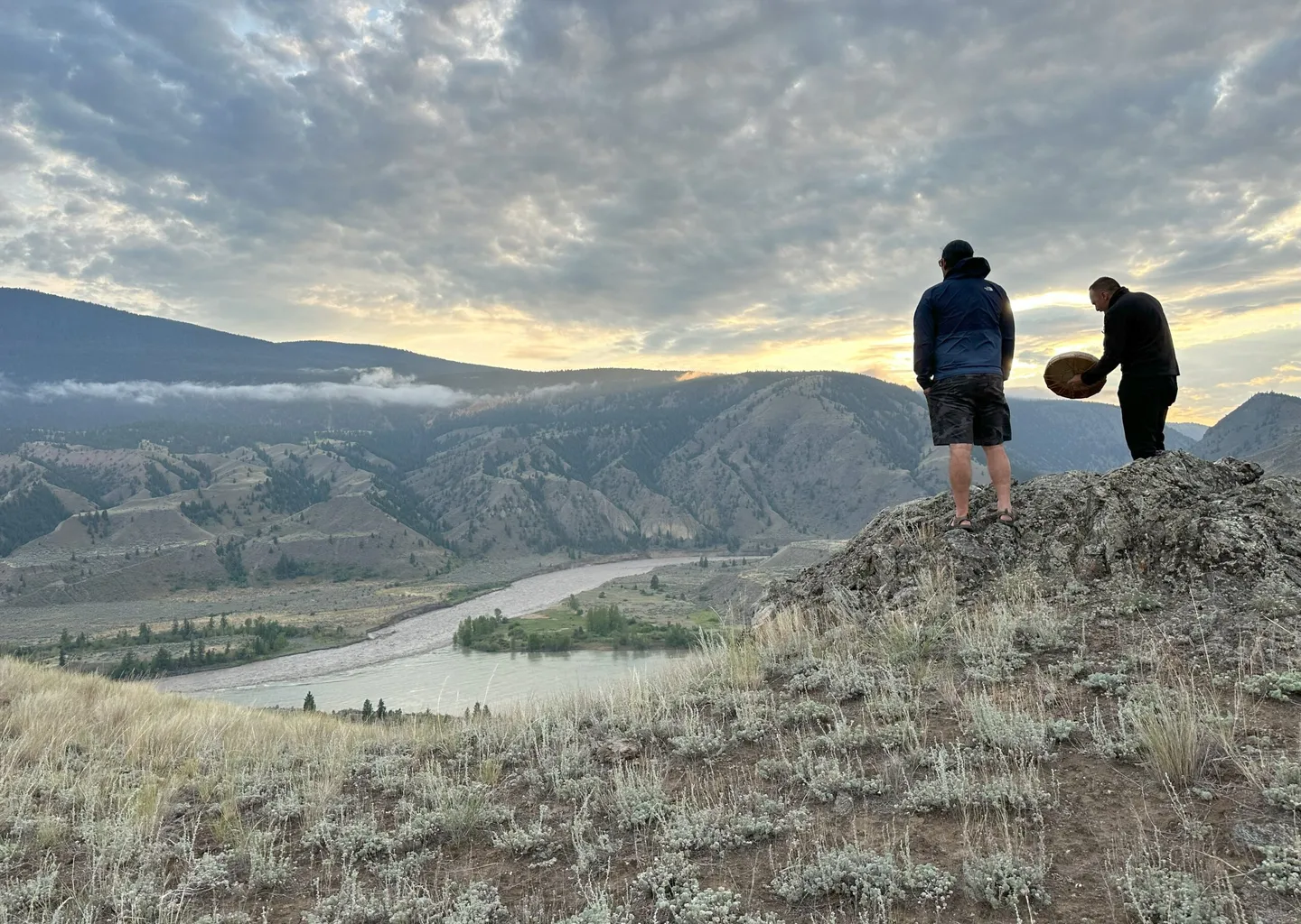 Post Image For Thumbnail for Province of BC, WLFN, and Esk’etemc sign government-to-government Letter of Understanding around Chilcotin River Landslide